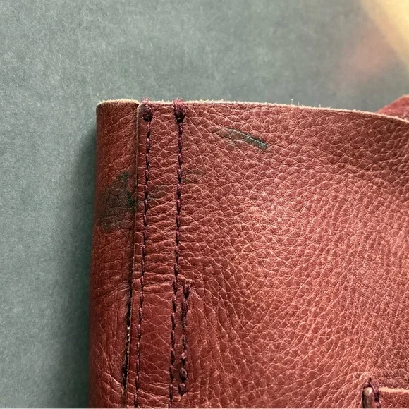 Madewell Medium Transport Tote Dark Cabernet - Picture 10 of 15